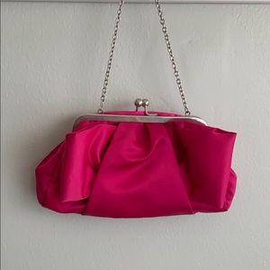 La Regale Fushcia Clutch